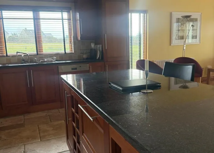 Errarooney-more House *